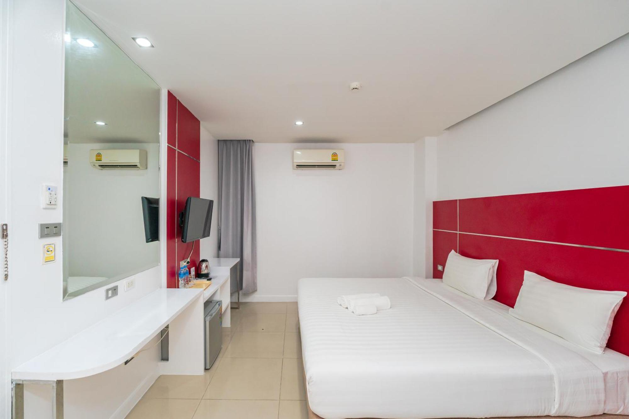 Patong Diamond Hotel Luaran gambar